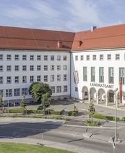 Landratsamt Augsburg Bild 1