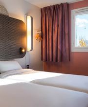 B&B HOTEL Marseille Parc Chanot image 6