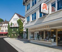 Aussenansicht der Barbara-Apotheke