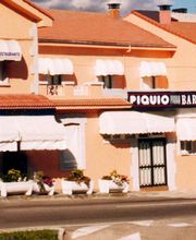 hostal-restaurante-piquio-fachada-01.jpg