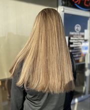 Fantastic Sams Cut & Color Lavernia image 19