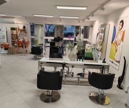 Coiffure Valiante Bild 8