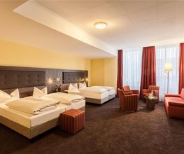 Family Room 4