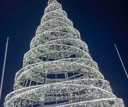Magisch. Einzigartig. Und noch nie da gewesen. Die THÜRINGER GLITZERWELT ist das Event-Highlight dieses Winters. Auf einen Blick: