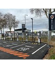 Plug Inn fast charge Station de recharge image 3