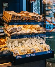 Junge Die Bäckerei. Bild 8