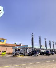 Suds Deluxe Car Wash image 8