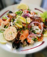 Bucket's Auberge Inn image 5