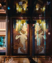 Hôtel Plaza Athénée, Le Relais Plaza, Paris.