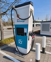 Shell Recharge Charging Station Bild 1