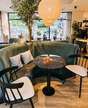 Junge Die Bäckerei. Bild 7