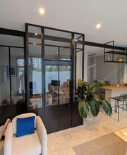 S.J. Jardins image 3