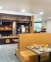 B&B HOTEL Cholet Sud image 12