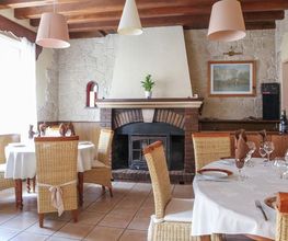 L'Auberge de Saint Thibault image 6