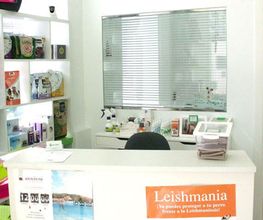 gallarza-centro-veterinario-recepcion-02.jpg