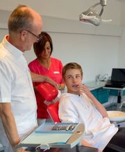 Dr. med. dent. Maino Roberto - AMOrtodonzia Bild 5