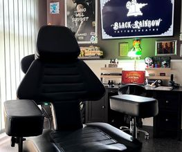BLACK RAINBOW TATTOO THEATRE Bild 10