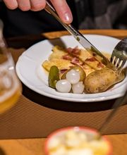 Restaurant Pine, Swiss food, Raclette, Fondue, Rösti