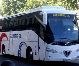 autocares_garmabus.jpg