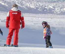Ecole du Ski Francais image 10