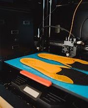 Sooley – Maßgefertigte Einlagen für B2C und B2B

Sooley bietet maßgefertigte Einlagen, die per 3D-Scan mit dem iPhone von zu Hause aus bestellt werden können. Jede Einlage wird in Deutschland von Orthopädieschuhtechnikern gefertigt und weltweit kos