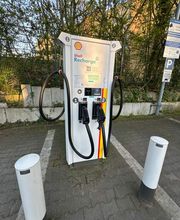 Shell Recharge Charging Station Bild 1