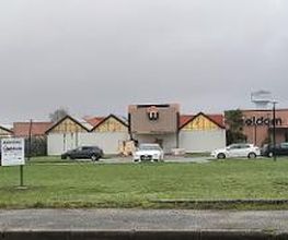 Weldom Salbris image 4