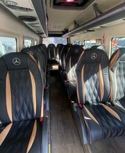 Fleet and Goo Minibus imagen 1