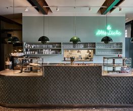 Die Bar und Küche des Restaurant Alte Liebe