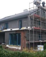 GreenPlan UG Heiko vor der Straße Bild 7