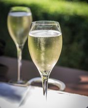 Avenue Location image 3