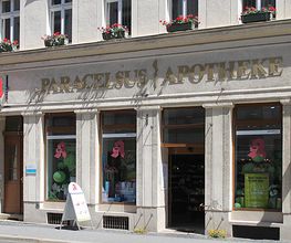 Aussenansicht der Paracelsus-Apotheke