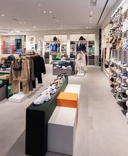 Lacoste Le Chesnay Parly II image 6