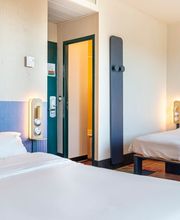 B&B HOTEL Nantes Centre image 7