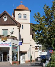 Aussenansicht der Adler-Apotheke