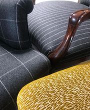 Seats Please image 9