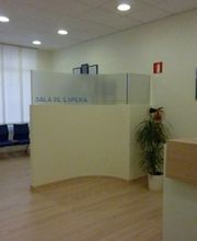 CLINICA-DENTAL-LUIS-MIGUEL-RUIZ-SANTANDER-sala-espera-03-g.jpg