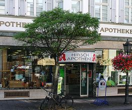 Aussenansicht der Hirsch-Apotheke