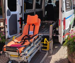 Liegendkrankenbeförderung