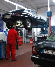 Bratsch British Cars Bild 1