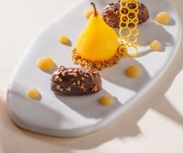 Chef’s Signature: Foie gras and hazelnut lingotto, Sauternes pears and brioche bread