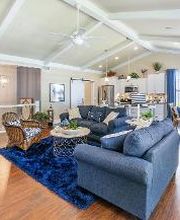 Watts Homes & Construction image 9