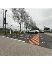 Plug Inn fast charge Station de recharge image 19