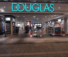 Douglas Berlin Eastgate Bild 1