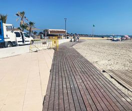 Nuestras pasarelas de playa están fabricadas con perfiles de plástico 100% reciclado / 100% reciclables, procedentes de residuos urbanos, industrial y doméstico; los que ofrecen innumerables beneficio