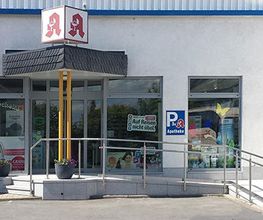 Aussenansicht der Igel-Apotheke