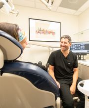 Fingeret Dental image 1