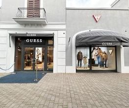 GUESS immagine 1
