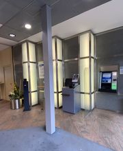 Raiffeisenbank Neustadt eG, Geschäftsstelle Straßenhaus Bild 8