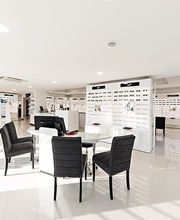 Opticien LOUVIERS Optical Center image 2